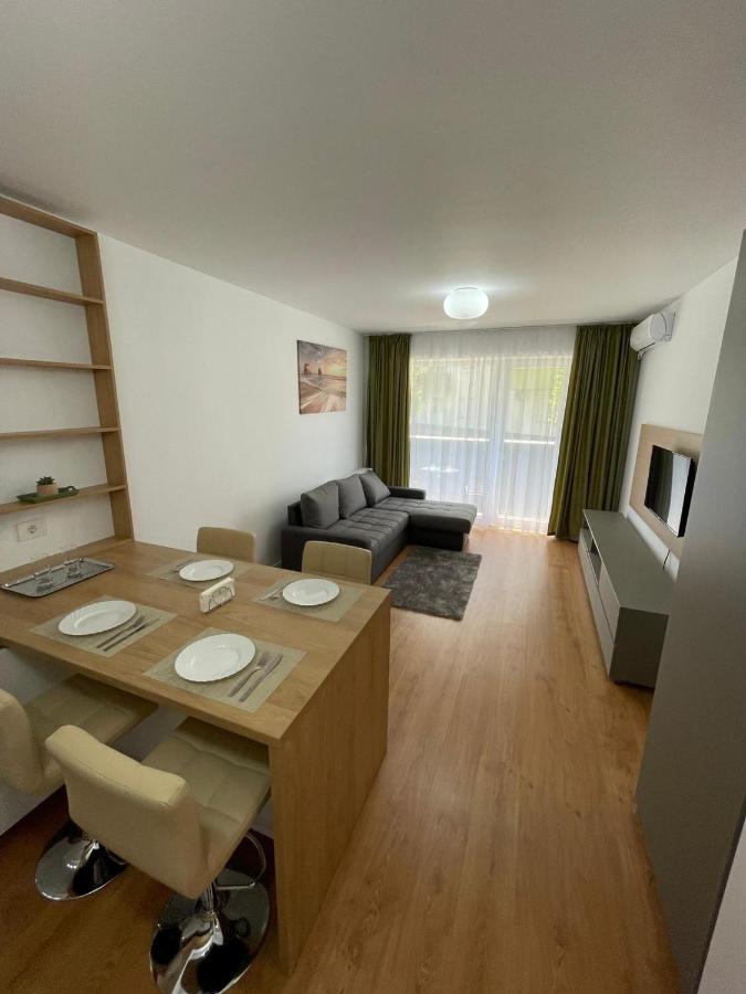 Silence Apartment 2 Gran Varadino Esterno foto